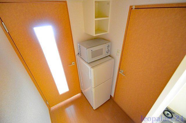 同タイプ部屋の写真となり設備等は現況と異なる場合があります。