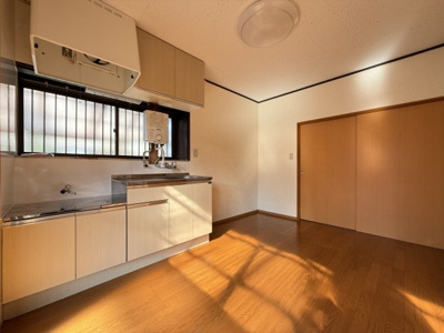 【キッチン】 | 加須市下樋遣川　中古住宅   | 現地(2025年1月撮影)