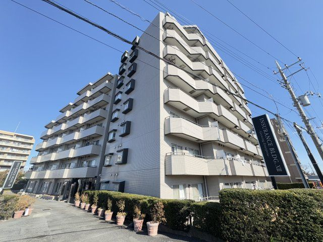 INSURANCE BLDG.ＸⅢの外観