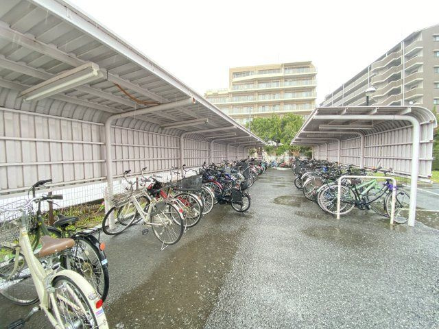 INSURANCE BLDG.ＸⅢのその他