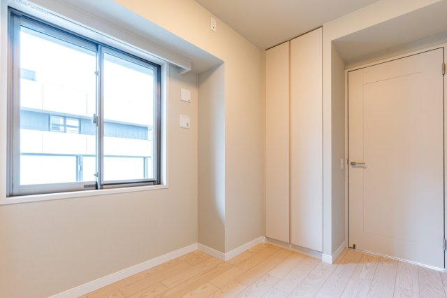 グランドメゾン新梅田タワー THE CLUB RESIDENCEの洋室