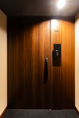 グランドメゾン新梅田タワー THE CLUB RESIDENCEの玄関
