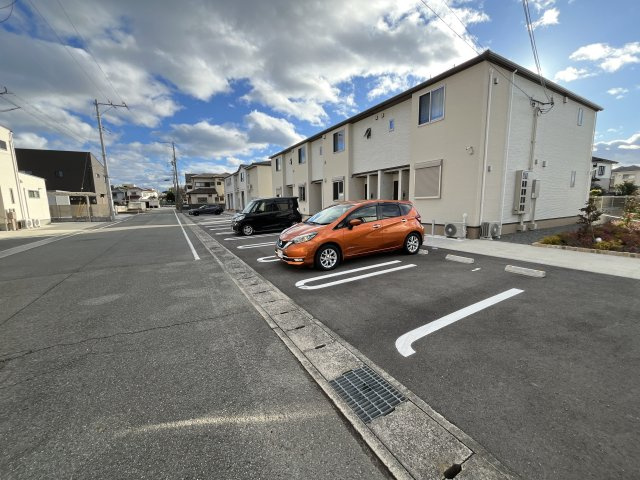 Ｌ＆Ｃ　Ｍｏｃａ　Ⅰの駐車場