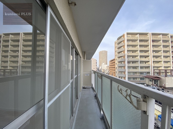日商岩井京橋ハイツのバルコニー