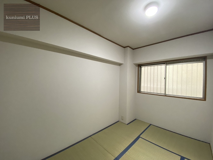 日商岩井京橋ハイツの和室