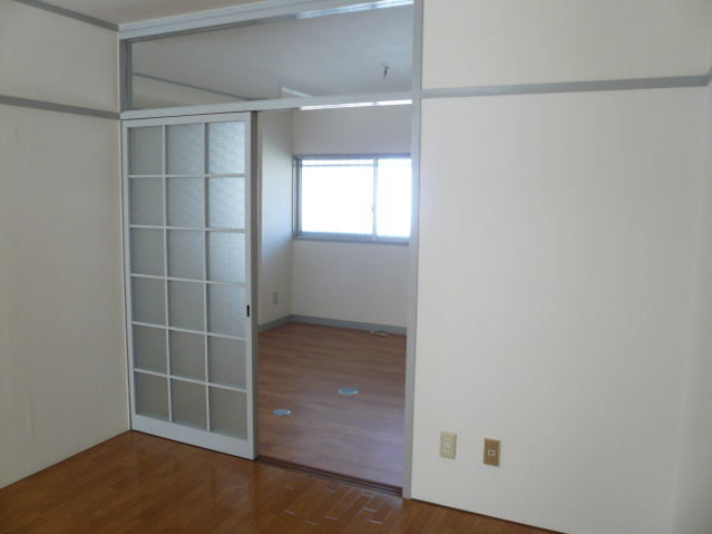 田坂ビルの内装|内装は落ち着いています