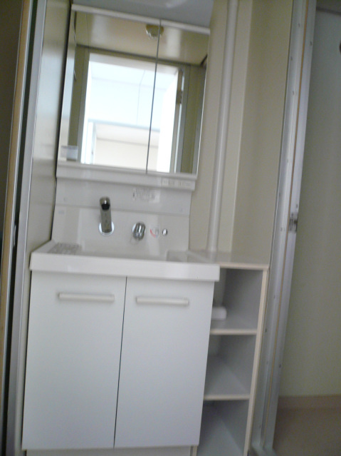 田坂ビルの洗面所