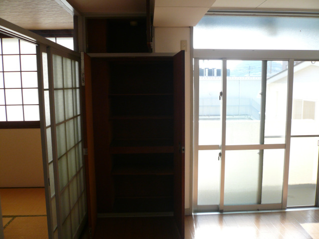 田坂ビルの内装