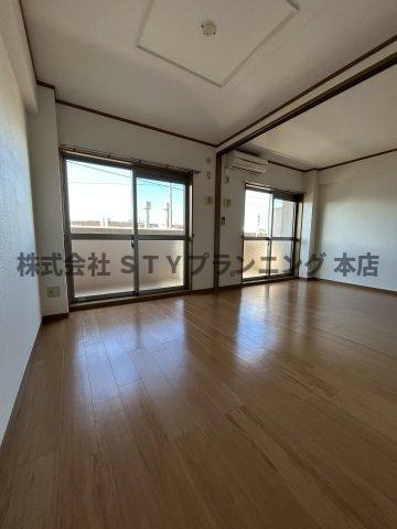 仲介手数料０円！シエーヌビラージュⅡの居間・リビング