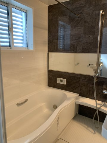 岩出中黒中古物件の浴室
