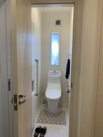 岩出中黒中古物件のトイレ