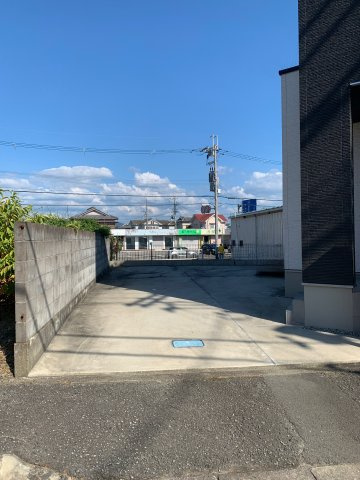 岩出中黒　中古戸建の駐車場