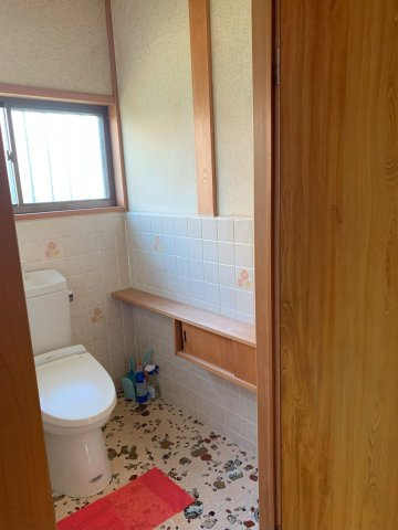 紀の川市貴志川町長山　中古物件の独立洗面台