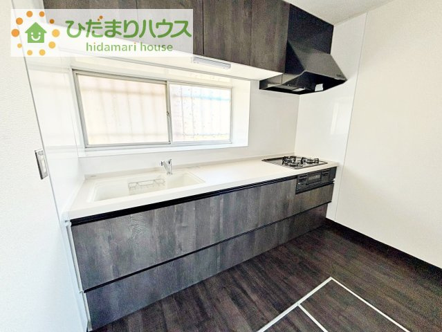【キッチン】 | 阿見町曙　中古戸建 | 3口コンロでお料理する時間も短くなりそうですね(*‘∀‘)