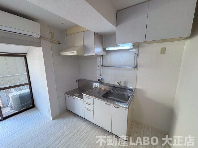 花園住宅のキッチン