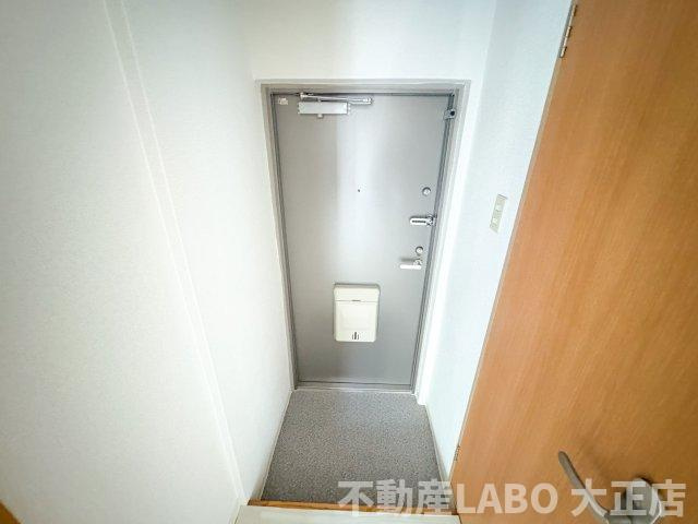 花園住宅の玄関