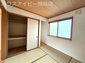 【和室】 | 岐阜市鹿島町！三井ホームさん施工の中古住宅築22年！2階にリビングのあるお家！お車スペース3台可能！ | 岐阜市鹿島町！三井ホームさん施工の中古住宅築22年！2階にリビングのあるお家！お車スペース3台可能！