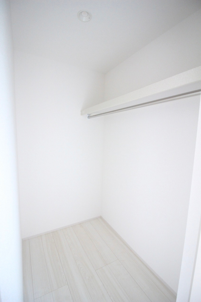 グラファーレ　小山市城東4丁目 2期の収納|クローゼット付きで衣類や小物もすっきり◎