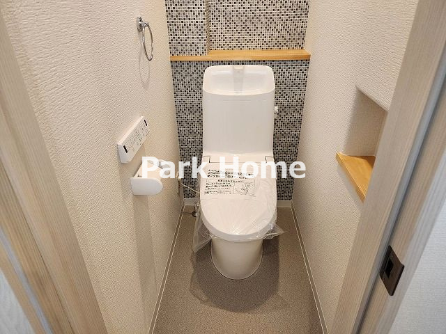 高知市潮新町1丁目　新築戸建てのトイレ|１F:トイレ