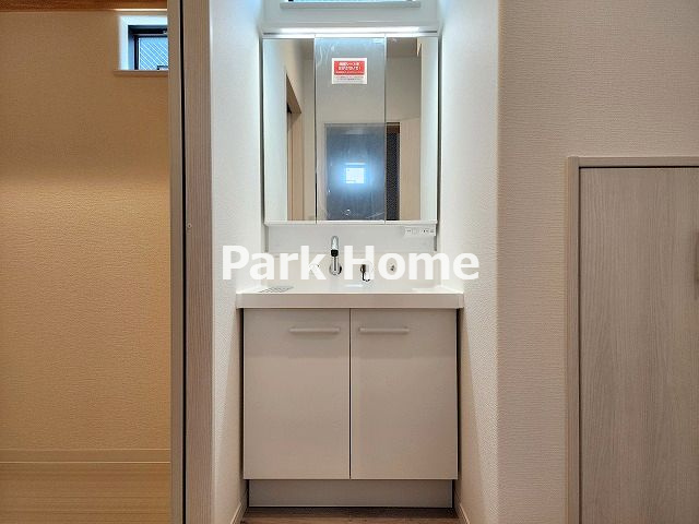 高知市潮新町1丁目　新築戸建ての洗面所