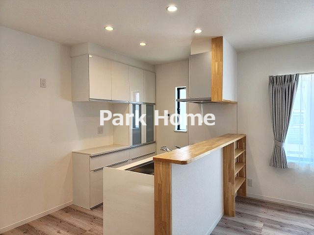 高知市潮新町1丁目　新築戸建てのキッチン