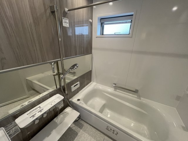 練馬区小竹町1丁目　土地約60坪　庭付省エネ住宅の浴室