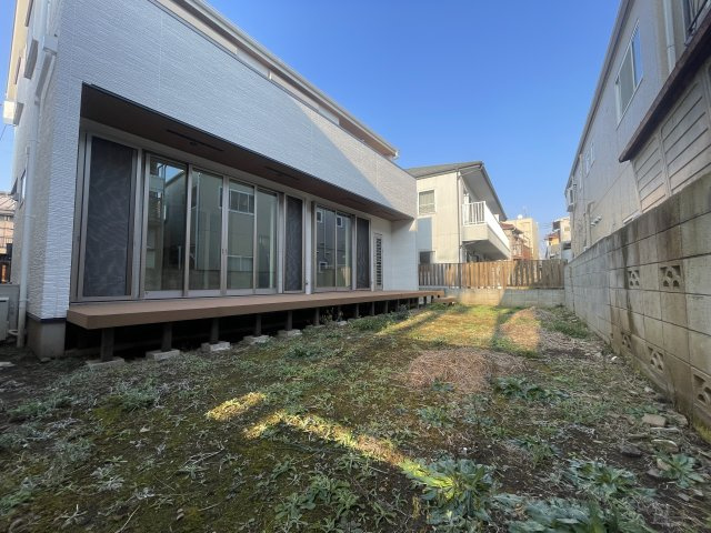 練馬区小竹町1丁目　土地約60坪　庭付省エネ住宅の庭