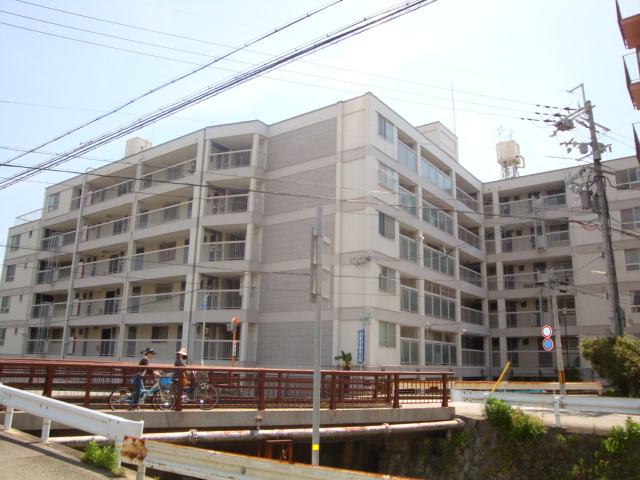 宝塚第２コーポラスの外観