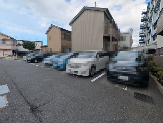 グラン・コート豊田本町の駐車場|平置き駐車場