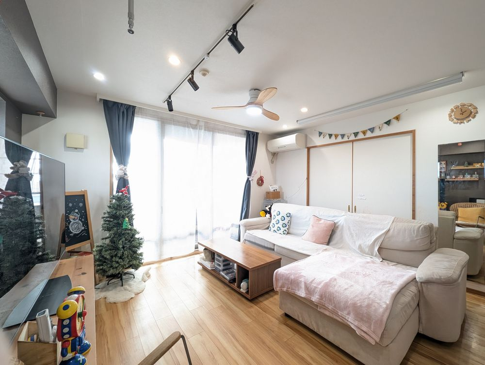 グラン・コート豊田本町の居間・リビング|リビング・ダイニング②