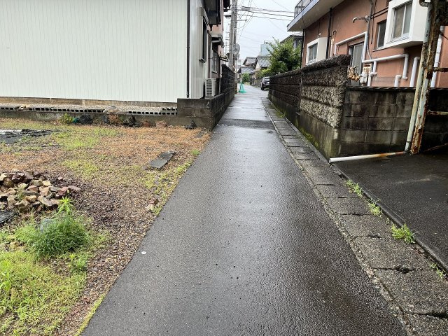 土地　野一色2丁目の前面道路含む現地写真|南道路　西から