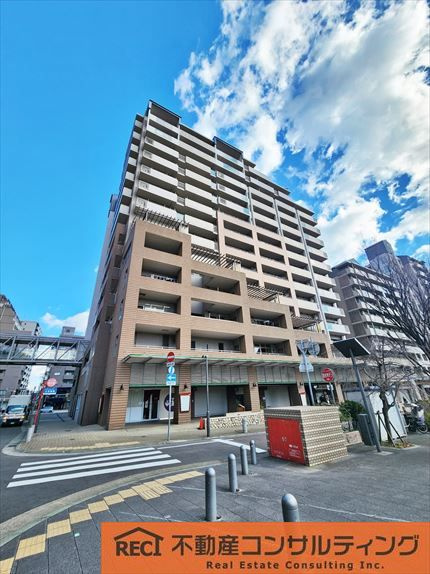 ウェルブ六甲道3番街2番館の外観