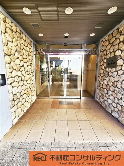ウェルブ六甲道3番街2番館のエントランス