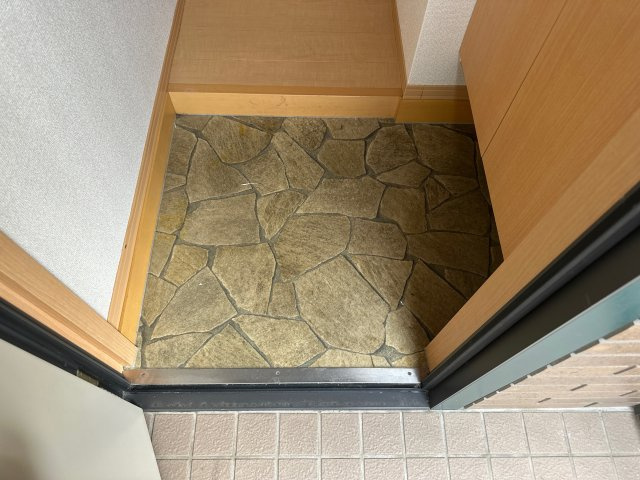 ダリア　Ａ棟の玄関