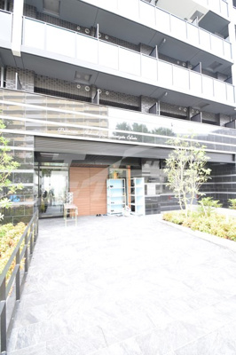 【エントランス】 | プレサンス西中島南方セレスト