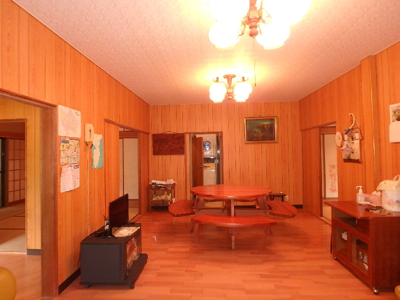 S1661H　吉野苑中古住宅の居間・リビング