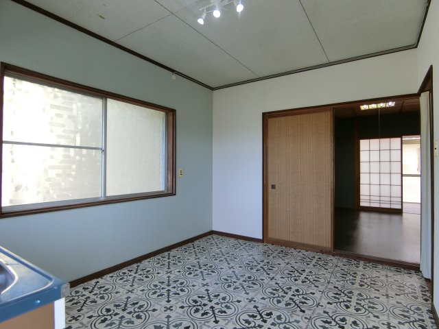 誠道町戸建収益物件のキッチン