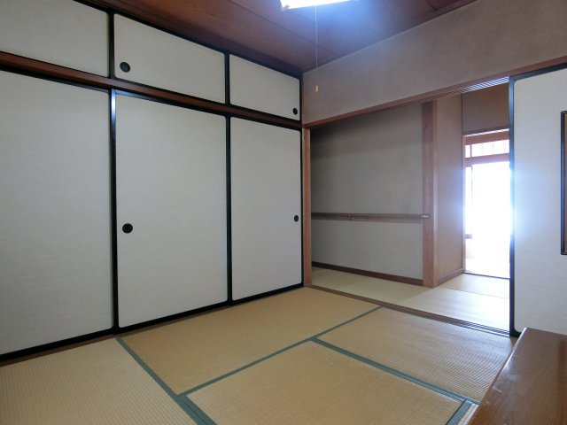 大篠津町戸建の和室