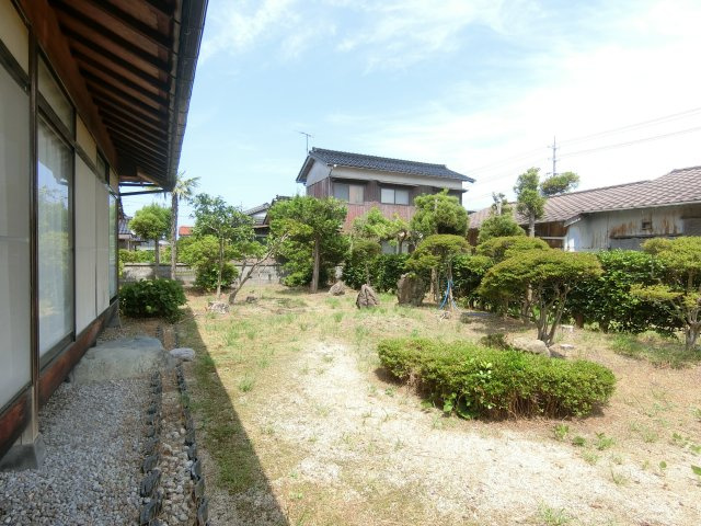大篠津町戸建の庭
