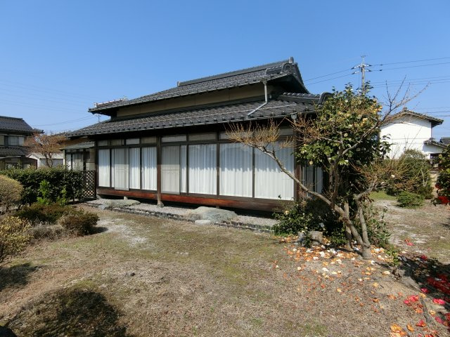 大篠津町戸建の庭