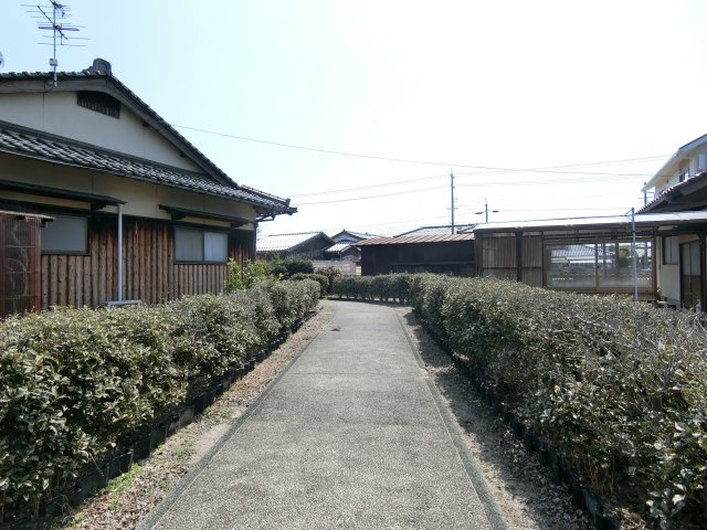 大篠津町戸建の庭