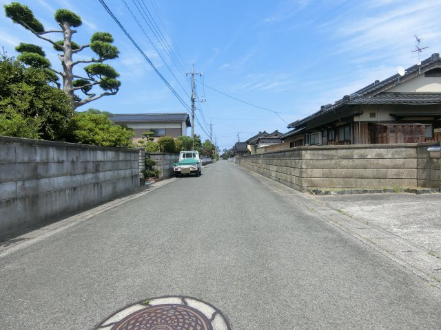大篠津町戸建の前面道路含む現地写真