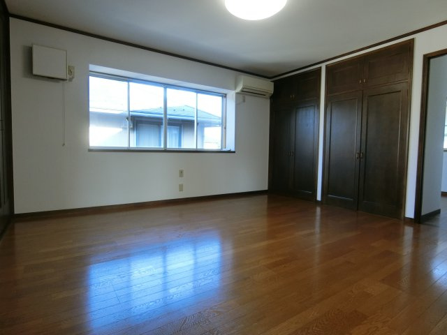 旗ヶ崎7丁目 中古住宅の洋室