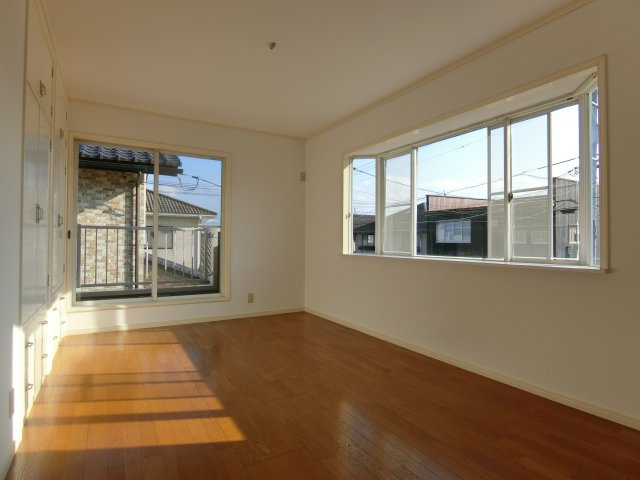 旗ヶ崎7丁目 中古住宅の洋室