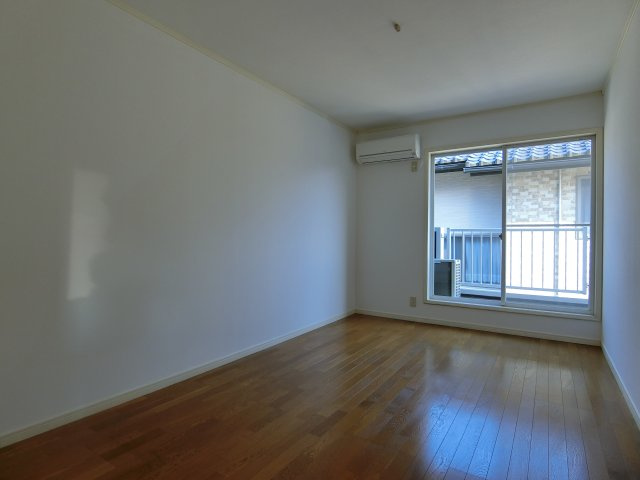 旗ヶ崎7丁目 中古住宅の洋室