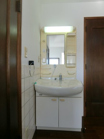 旗ヶ崎7丁目 中古住宅の独立洗面台