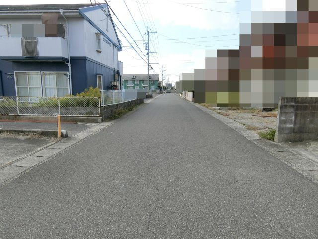 旗ヶ崎7丁目 中古住宅の前面道路含む現地写真
