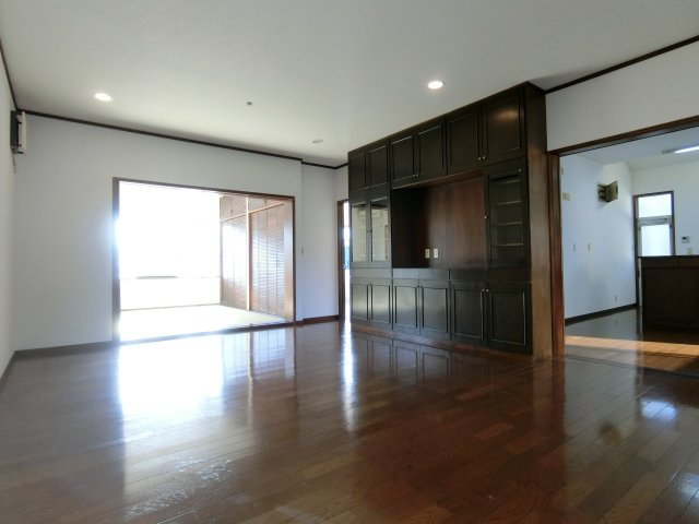 旗ヶ崎7丁目 中古住宅の居間・リビング