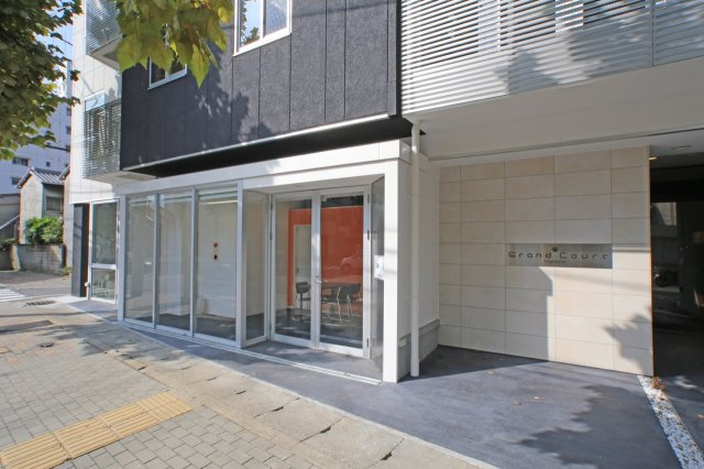 グランコート東野の外観|テナント