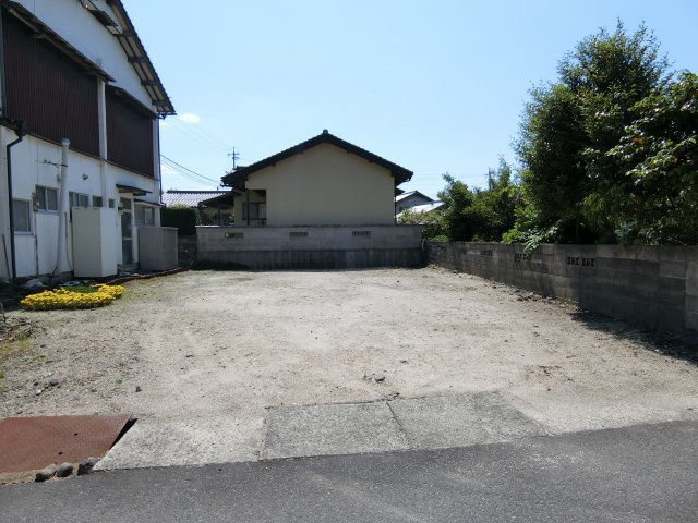 伯耆町吉長売地の外観